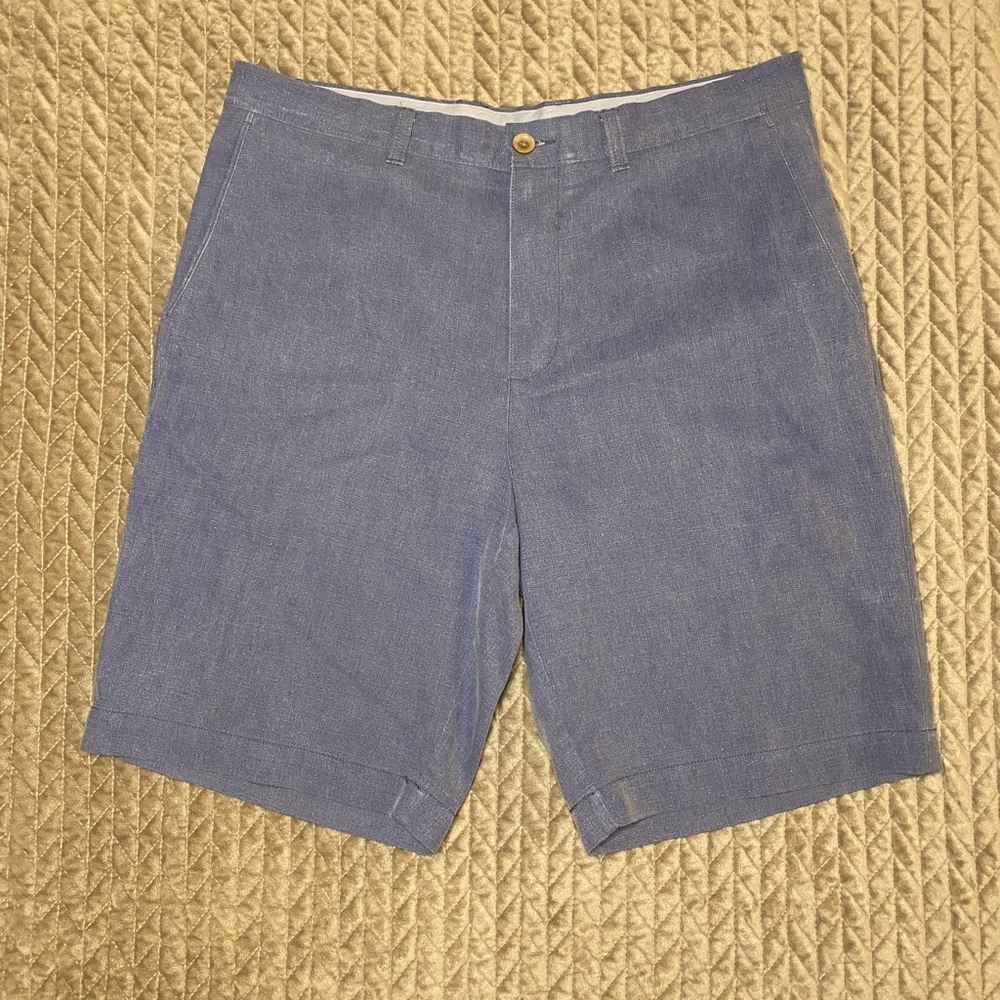 Men’s Tommy Bahama Golf Shorts Sz 35.